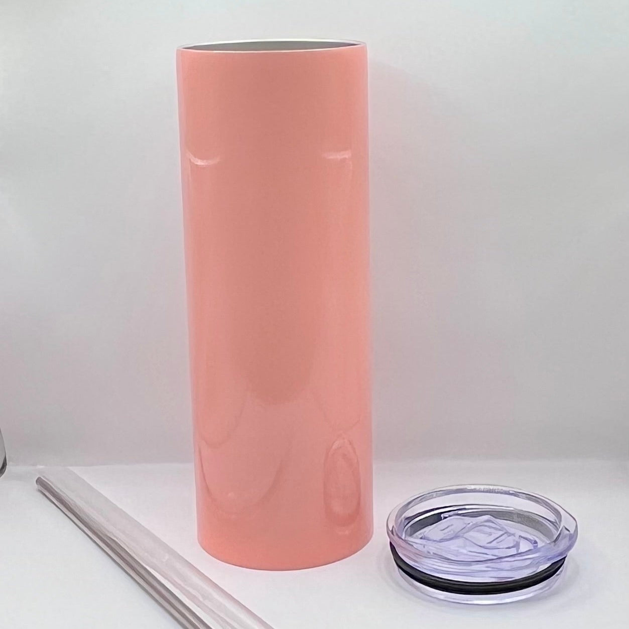 20oz tumbler with lid and straw